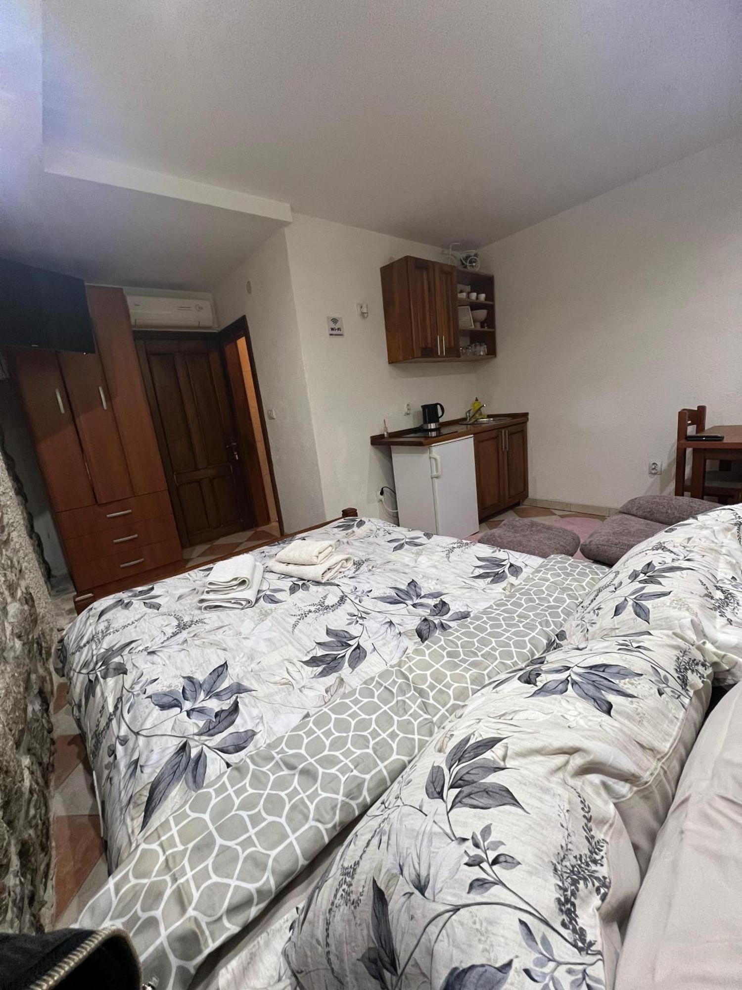 Little Bay Apartments Κότορ Δωμάτιο φωτογραφία